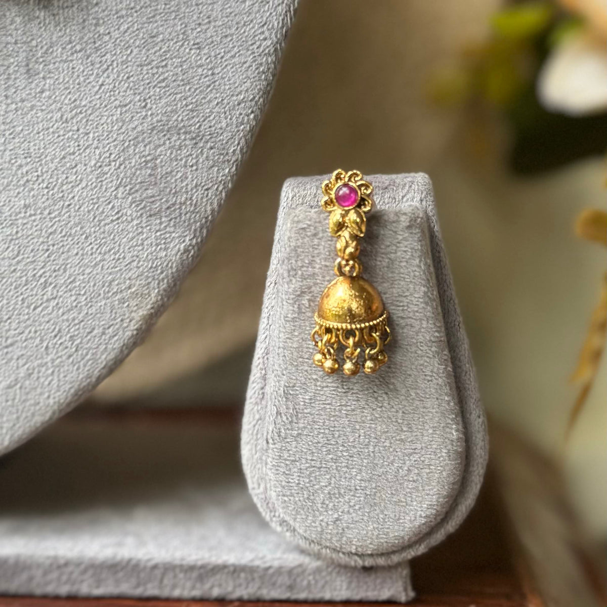 Bridal choker