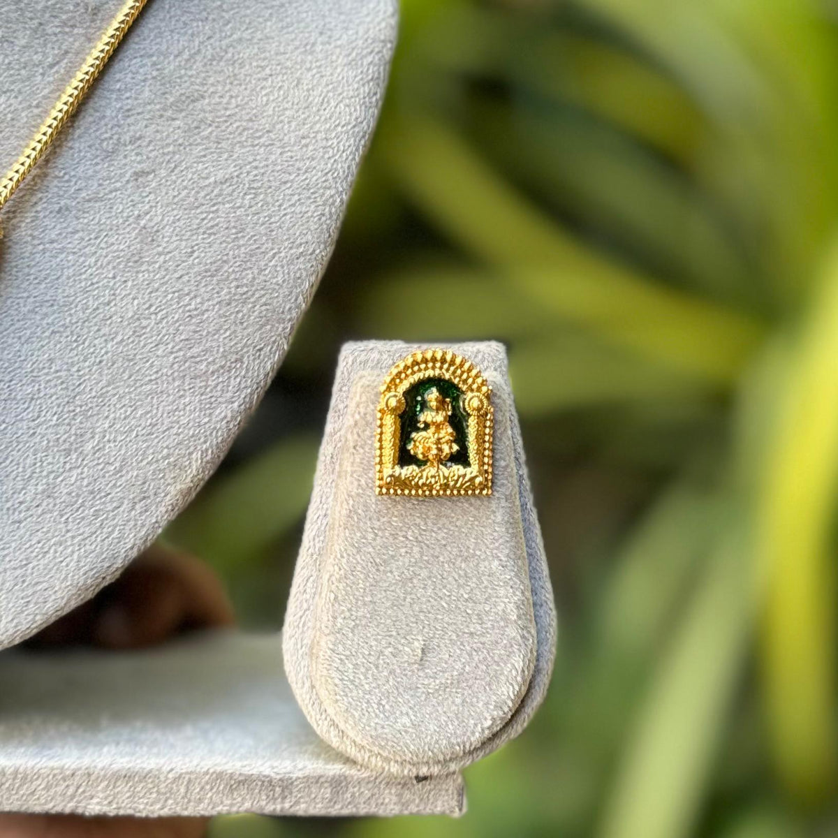 Green Lakshmi Pendent-N22