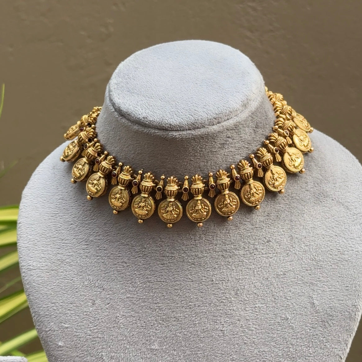 N24- coin neckpiece