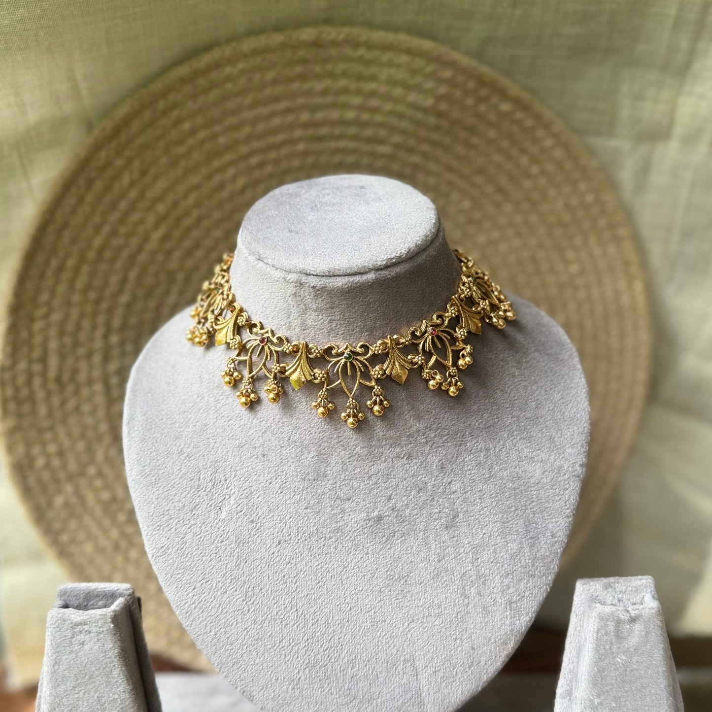 Beeded Lotus Plain Necklace