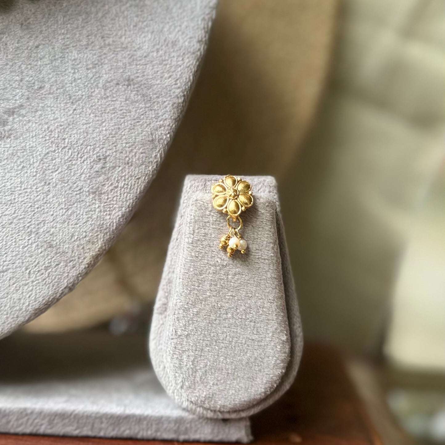 Pearl Gold Dropping Necklace