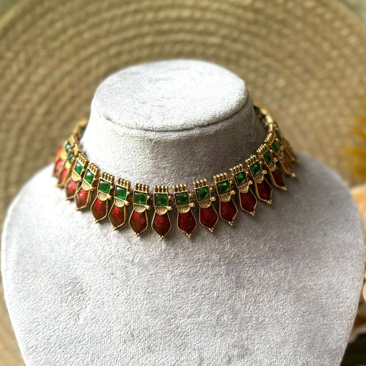 Kovai Palakka neckset-RED