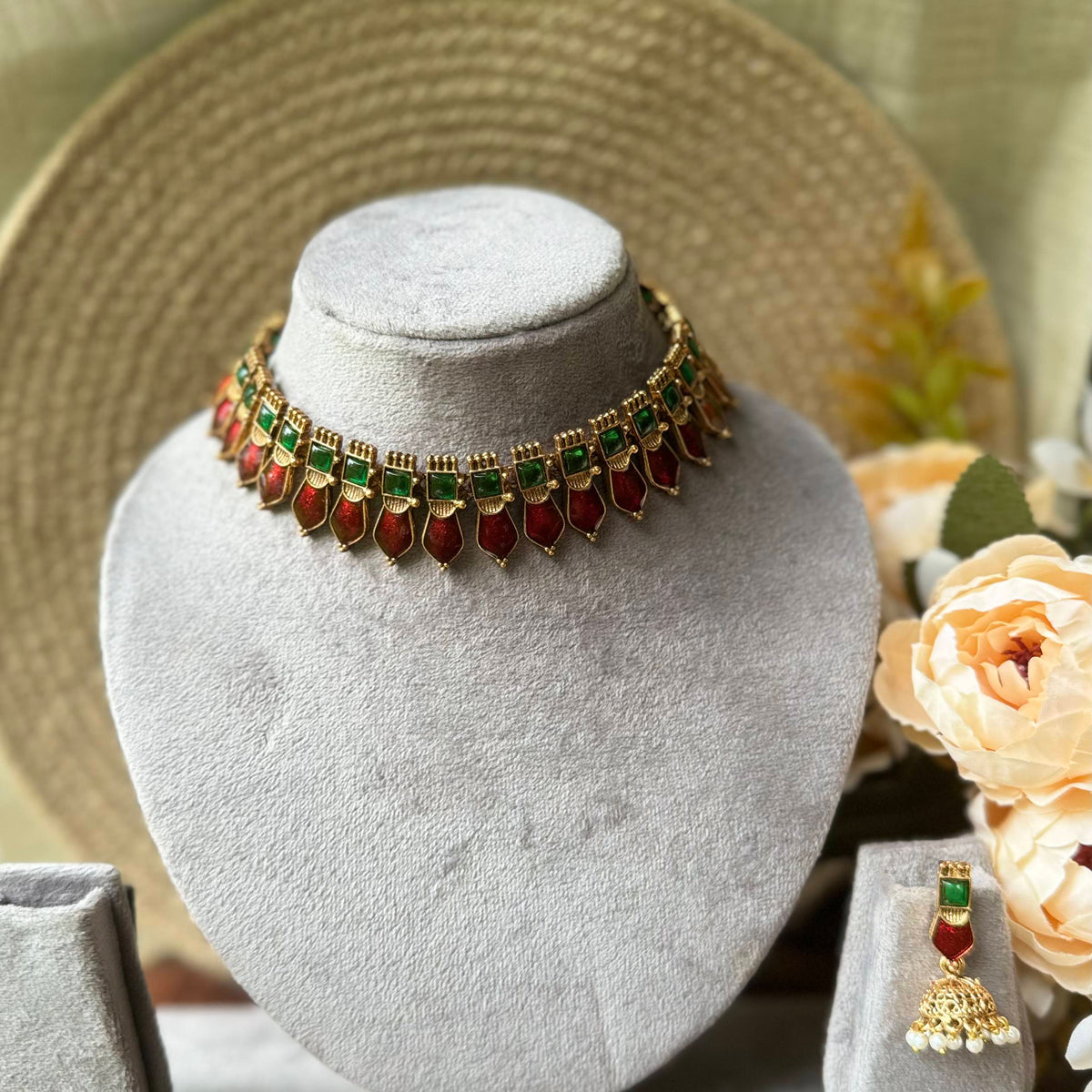 Kovai Palakka neckset-RED