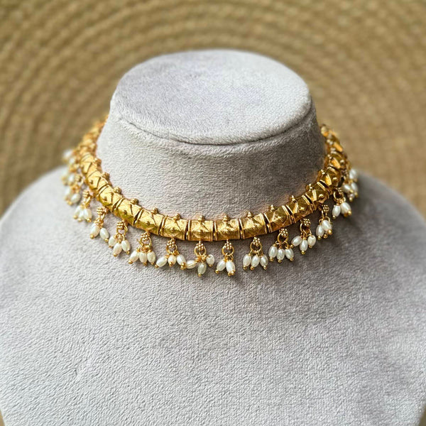Rise pearl hasli neckset