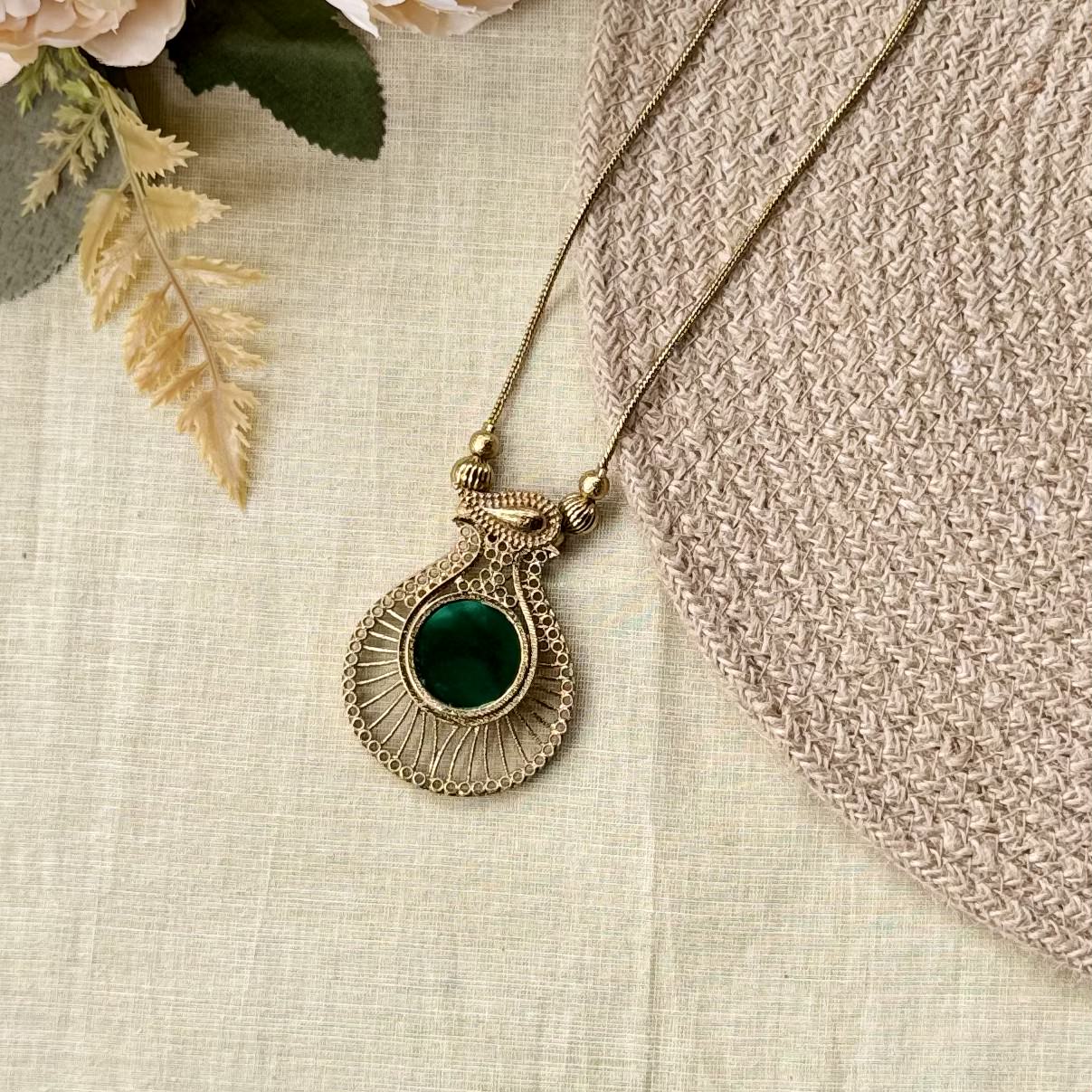 Simple Green Pendent