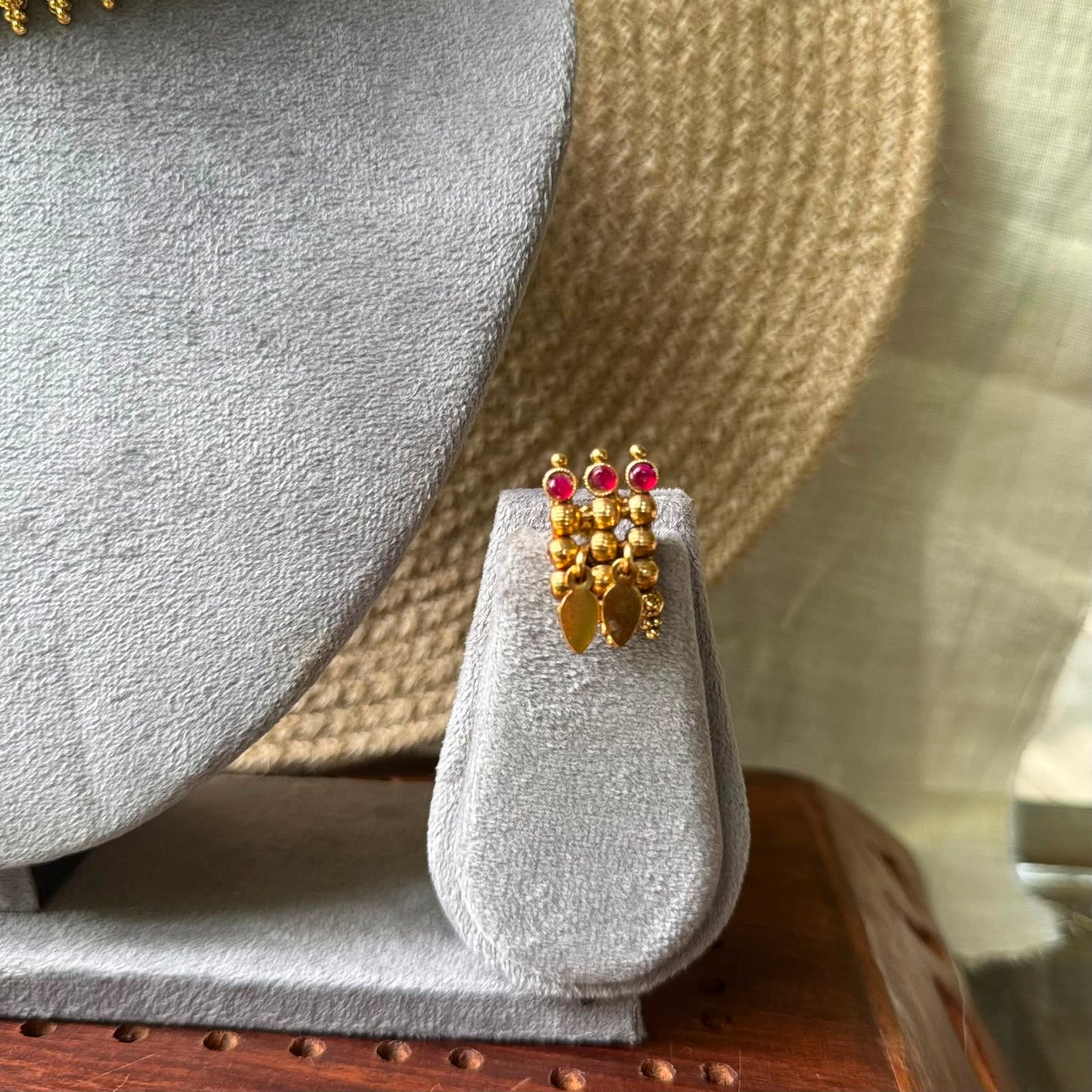 Ilakkathali  -RED