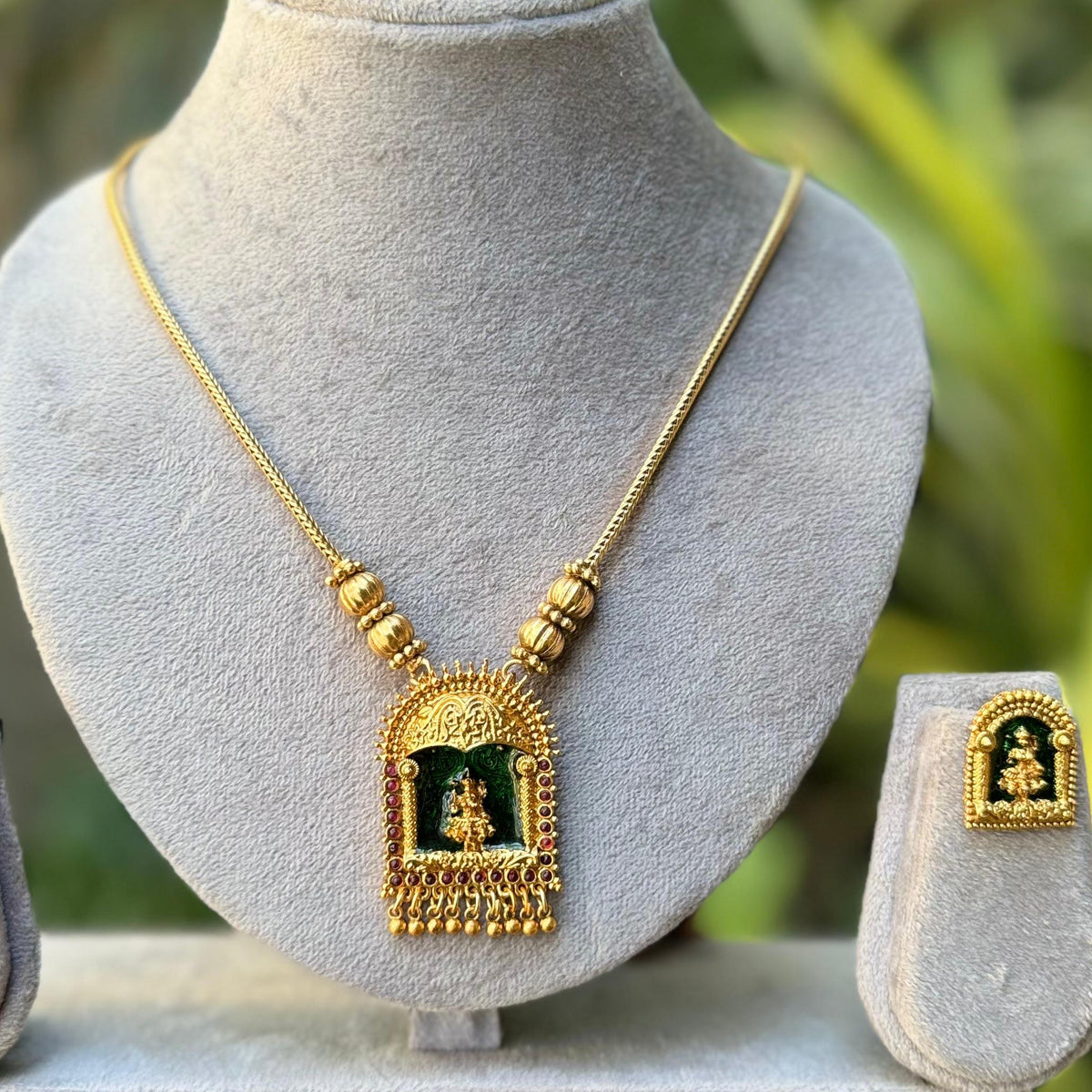 Green Lakshmi Pendent-N22